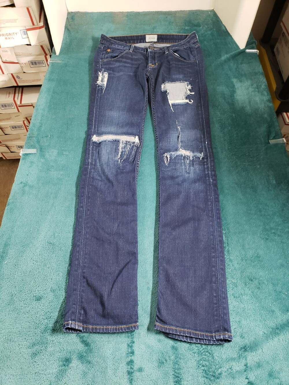 Hudson Jeans Size 24 Womens Blue Pants Denim Ladies Distressed Mid Rise Flared